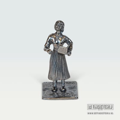 Beeldje zangeres - zangkoor - Tin - jubileum geschenk - Kerkkoor cadeau - Jubileum zangkoor - beroepen beeldje