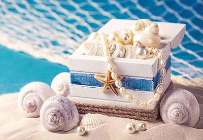 Fotobehang Sand Shells Pearls Coffer  | XXXL - 416cm x 254cm | 130g/m2 Vlies