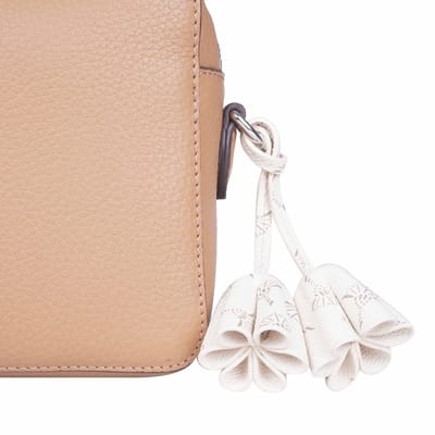 JOOP! Schoudertas Giada Cloe Shoulder Bag Cappuccino Lichtbruin