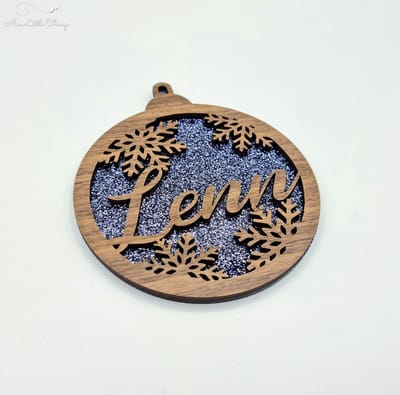 [Nice Little Things] Multilayer kerstbal glitter - Met naam - Zwart - Walnoot
