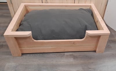 Houten hondenmand Vito van Douglas hout inclusief antraciet kussen 110x80x30cm