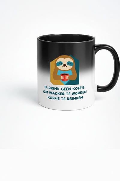 Magische Koffiemok "Ik Drink Geen Koffie" - Persoonlijke Zwarte Tovermok met Spreuk