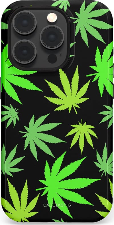 Casetastic Hoesje Geschikt voor Apple iPhone 15 Pro Magsafe - Stijlvolle Beschermende Duo-layer Case - Cannabis