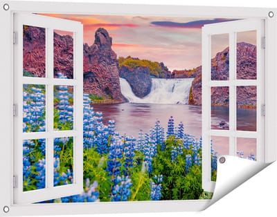 Gards Tuinposter Doorkijk Waterval met Blauwe Lupine Bloemen - 90x60 cm - Tuindoek - Tuindecoratie - Wanddecoratie buiten - Tuinschilderij