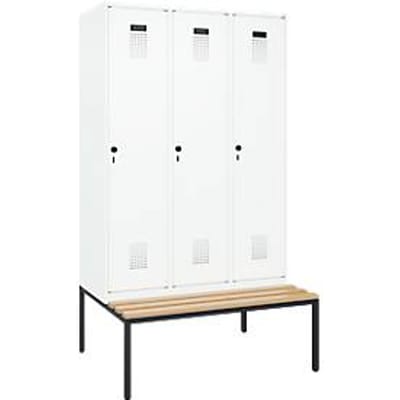 C+P Evolo Plus garderobekast, 3 vakken, 400 mm vakbreedte, met bank eronder, B 1200 x D 815 x H 2120 mm, draaigrendel, verkeerswit/verkeerswit