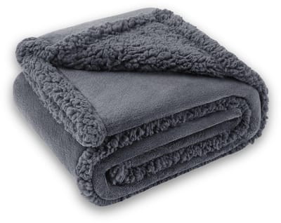DreamGoods Love Blanket Waterdicht – 145x100 cm – Seks Deken voor Bed – Bedbescherming – Date Night Fleece Plaid – Waterdichte Deken