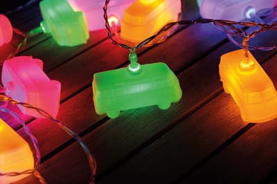BRISA VW Collection - Stijlvolle sfeer Volkswagen logo batterij lichtslinger voor feesten, kinderkamers, werkplaatsen en evenementen (voor binnen/3 m/20 x LED kleurrijk)