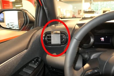 Brodit ProClip houder geschikt voor Toyota Yaris 2021 - Yaris Cross 2020 - Left mount