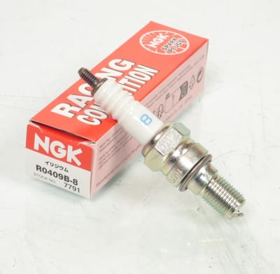 Bougie NGK voor Motor Honda 250 CRF 2005 tot 2009 R0409B-8 / 7791 Nieuw