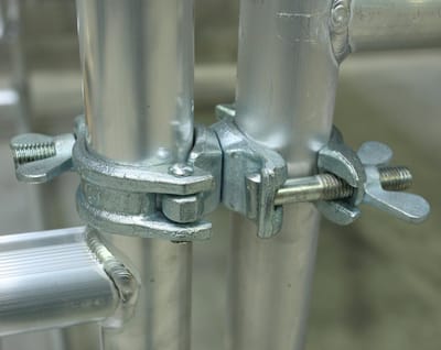 Uitwijkconsole rolsteiger - nu met aluminiumspindel verstelbaar.