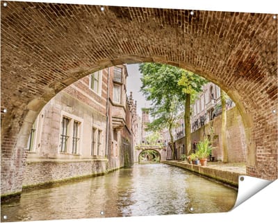 Gards Tuinposter Gracht in Utrecht onder de Brug - 150x100 cm - Tuindoek - Tuindecoratie - Wanddecoratie buiten - Tuinschilderij