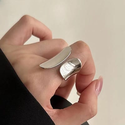 Moderne Vergulde Kleur Metalen Ringen Voor Meisje Vrouwen Feest Cadeau Hiphop Cool Design Vingeraccessoires
