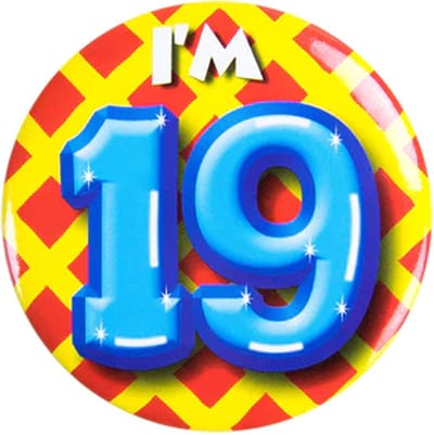 Button 19 Jaar - Button met speld (55mm) - Leeftijd badge - 19 Jaar versiering - Accessoires - Rozet I'm 19 - Verjaardag jongen / meisje / man / vrouw - Button 19 Jaar