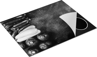 Chefcare Inductie Beschermer Courgettes op Zwarte Marmer - Groente - Zwart Wit - 77x59 cm - Afdekplaat Inductie - Kookplaat Beschermer - Inductie Mat