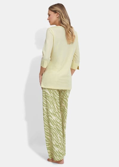Pyjama met subtiele animalprint - gebroken wit / groen / gedess. - Gr. 25 van Goldner Fashion
