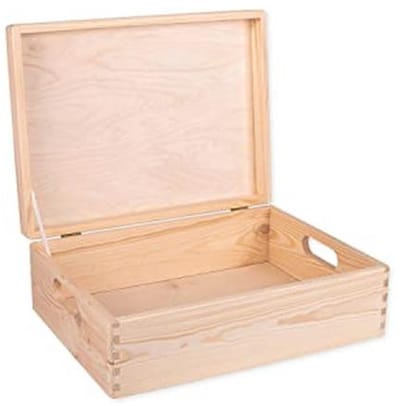Onafgewerkte houten kist met deksel voor opslag en decoratie