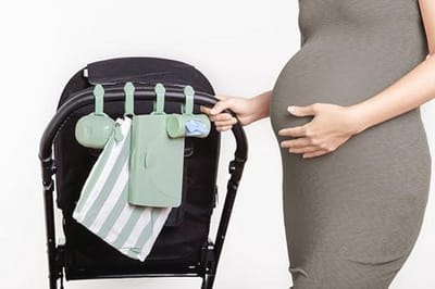 Cadeauset voor onderweg luiers met aankleedkussen, tas en doekjesdispenser