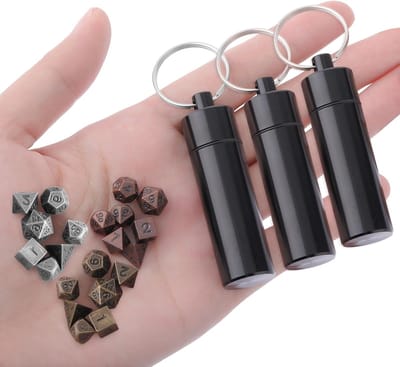 SnelShoppen - 21Pcs Mini Dobbelstenen Set D&D, Metaal Micro Miniatuur Dobbelstenen met EDC Sleutelhanger Case, Perfecte Accessoires voor Rollenspellen