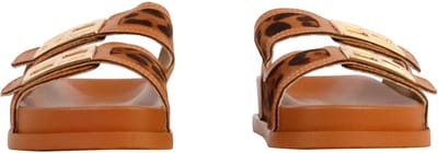 Sandalen om aan te trekken