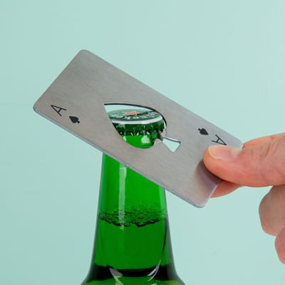 Bieropener - Flesopener - Opener - Speelkaart - Pokeren - Zwart/Zilver - Roestvrijstaal - Zeer stevige kwaliteit