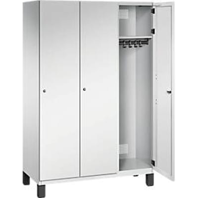 C+P locker Cambio, 3 vakken, op poten, B 1200 x D 525 x H 1980 mm, lichtgrijs
