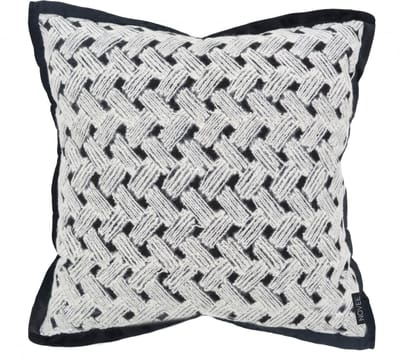 NOVÉE Nordic braid | 45 x 45 cm | kussenhoes | velvet/polyester