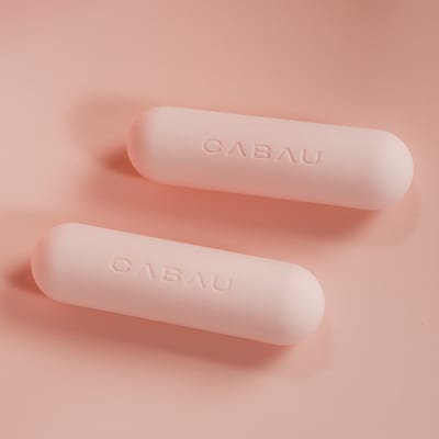 Cabau – Bloom Bars – Ergonomische Dumbbells Set 2x 1 kg – Incl. Draagtasje – Soft Pink – Voor Yoga, Pilates & Krachttraining