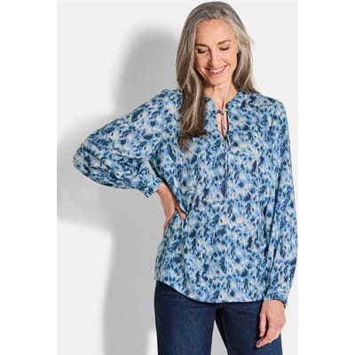 Blouse van viscose, met ruches - blauw / gedess. - Gr. 40 van Goldner Fashion