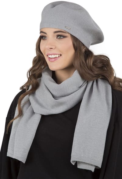 Vivisence Dames Winter Baret En Sjaal Set - Zachte Wolmix Met Viscose Acryl En Elastan - Warm En Comfortabel Voor Koude Dagen Met Prettige Pasvorm En Klassieke Look Ideaal Voor Dagelijks Gebruik En Als Cadeau - Lichtgrijs