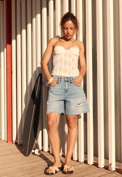 Stradivarius D93 longline short  LICHTBLAUWE DENIM WASSING 38
