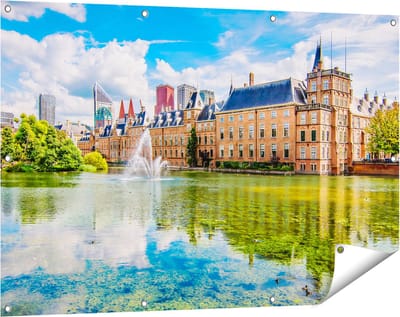 Gards Tuinposter Binnenhof met het Hofvijver in Den Haag - 120x80 cm - Tuindoek - Tuindecoratie - Wanddecoratie buiten - Tuinschilderij