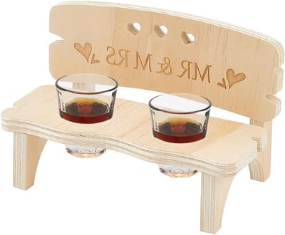 Shot Glass Holder van Hout met Gravure voor Witte Wijn - Multifunctionele Presentatiesteun voor Bierproeverij, Thuisgebruik en Feestjes met 2 Holes