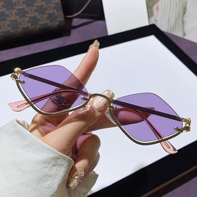 Mode Halve Frame Driehoekige Diamant Zonnebril Dames Metalen Klein Frame UV Bescherming Oogwear Buiten 1PC