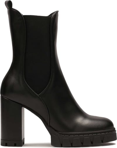 Leather heeled boots with high upper