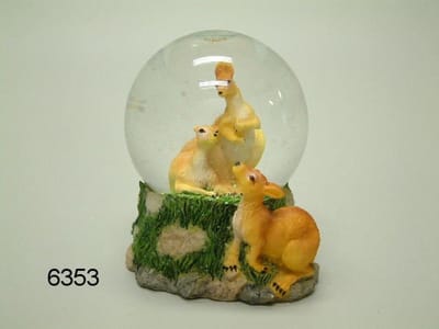 Sneeuwbol kangoeroe – Decoratie – Polyresin/glas – 12 cm