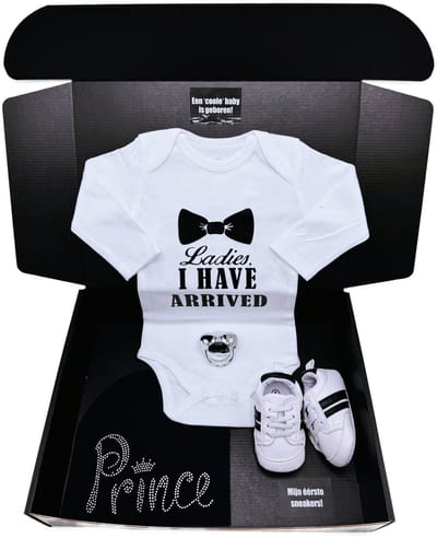 kraamcadeau jongen - romper- baby sneakers - ladies I have arrived - kraampakket - rechtstreeks versturen als cadeau ook mogelijk