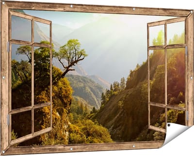Gards Tuinposter Doorkijk Bos in de Bergen met Zonneschijn - Kleur - 150x100 cm - Tuindoek - Tuindecoratie - Wanddecoratie buiten - Tuinschilderij