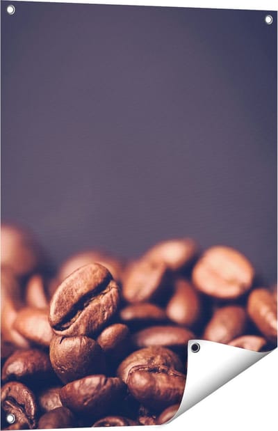 Gards Tuinposter Koffie Bonen op een Zwart Achtergrond - 60x80 cm - Tuindoek - Tuindecoratie - Wanddecoratie buiten - Tuinschilderij