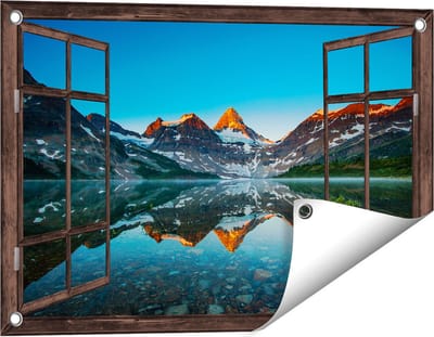 Gards Tuinposter Doorkijk Berg Assiniboine bij het Meer in Canada - 60x40 cm - Tuindoek - Tuindecoratie - Wanddecoratie buiten - Tuinschilderij