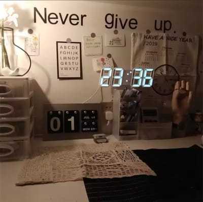 3D LED Digitale Klok – Wekker met Nachtmodus – Verstelbare Helderheid – Geschikt voor Slaapkamer & Huisdecoratie - F4.2