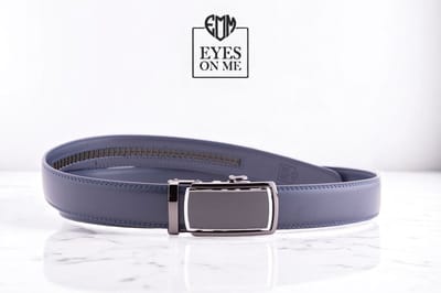 Blauwe lederen riem zonder gaatjes met automatische gesp voor heren ( model L031 )