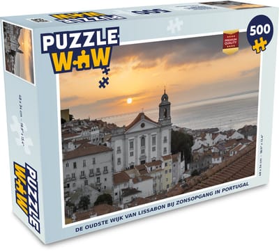 Puzzel De oudste wijk van Lissabon bij zonsopgang in Portugal - Legpuzzel - Puzzel 500 stukjes