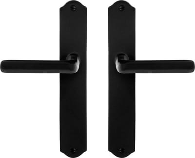 Deurkruk op schild - Smeedijzer zwart - Gietijzer - GPF - GPF6235.60 smeedijzer zwarte Deurklink Ilo op blind, 238x41x4mm