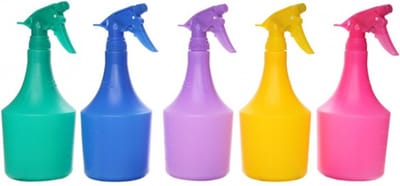 Gekleurde plantenspuit 1 liter - kunststof materiaal - 26,5 cm hoog - witte spuitkop mogelijk Geel