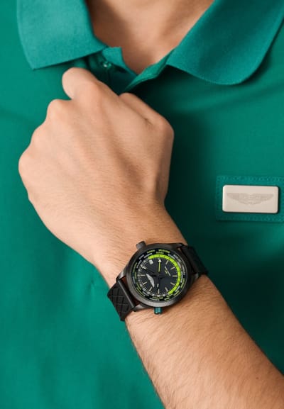Aston Martin Grz Quartz Analoog Horloge Zwart Kast Gemaakt Van 100% Roestvrij Staal En Een Armband Van 100% Siliconen 41 MTIZ1F5013E