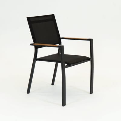 VITA - Stapelstoel Games - Zwart - Tuinstoel - Polywood armleuning - Teaklook - Textielene zitting en rug - Aluminium onderstel - Dubbel gepoedercoat - Handvat achterzijde - Vita tuinmeubelen