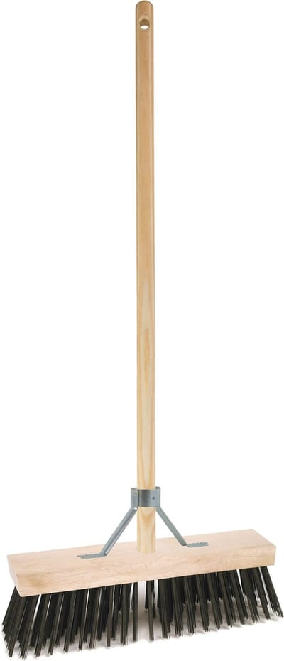 Betra Buitenbezem - FSC hout - staaldraad - hard - 30 x 120 cm