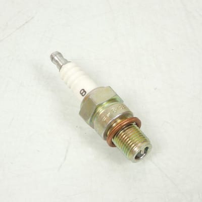 Bougie NGK voor Auto B-8EN / Ø14mm Nieuw