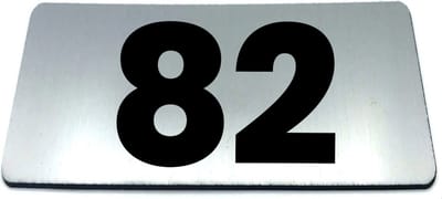Nummerplaatje 82 - 80 x 50 x 1,6 mm - RVS-look geborsteld - Incl. 3M-tape | Nummerbordje - Deur en kamernummer - brievenbusnummers - Gratis verzending - 5 jaar garantie | Gratis Verzending