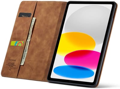 CaseMania Bookcase hoesje met Standaard geschikt voor iPad 11 (2025) en iPad 10.9 (2022) - Effen Cognac Bruin - Kunstleer